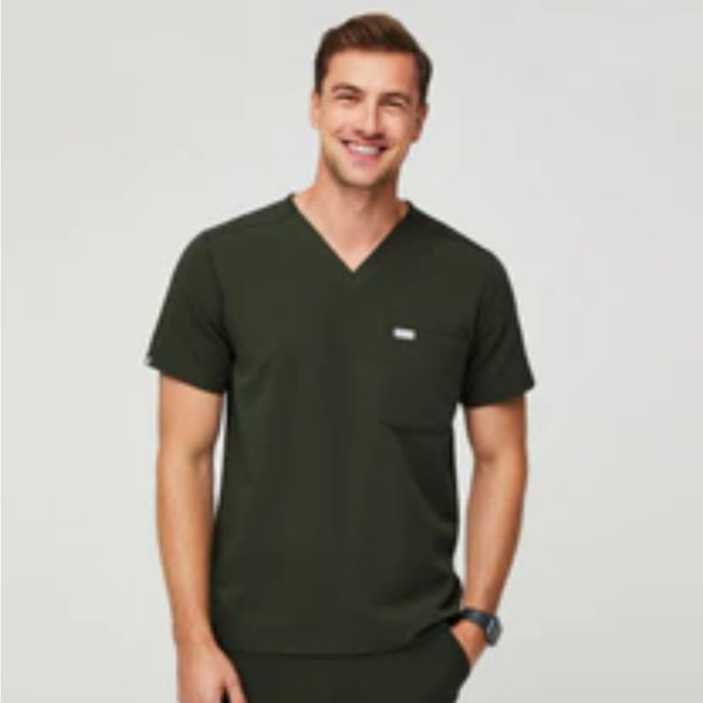 Men’s DarkMoss Scrub Pants and Top